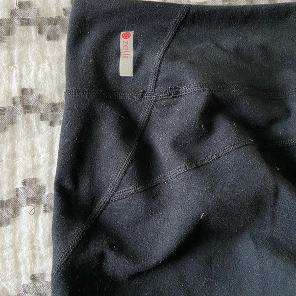 Zella crop leggings live in - Picture 2 of 2